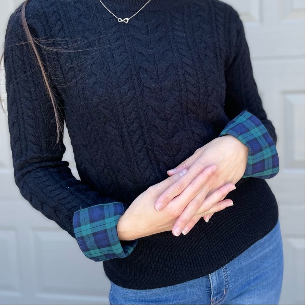 Vineyard Vines 100% Cashmere sweater, dark black, size XS